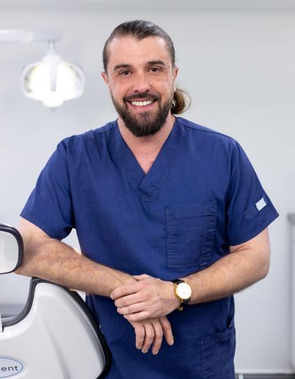 Dr. Hetyei Ádám - Dentist Dr. Hetyei Ádám - Dentist